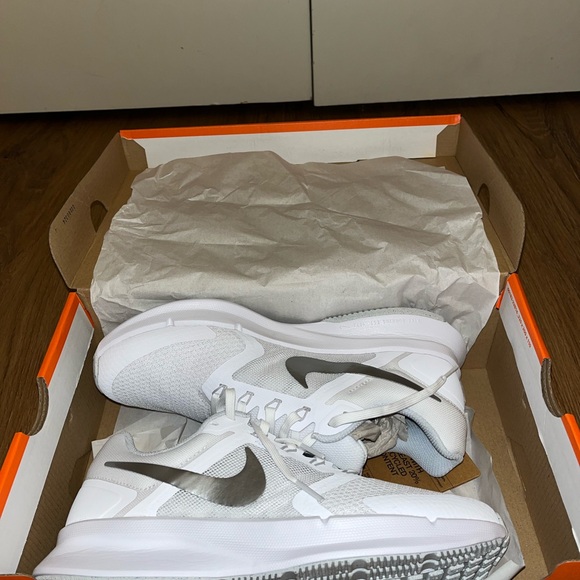 Nike Women’s Run Swift 3 Running Shoes - Picture 9 of 14